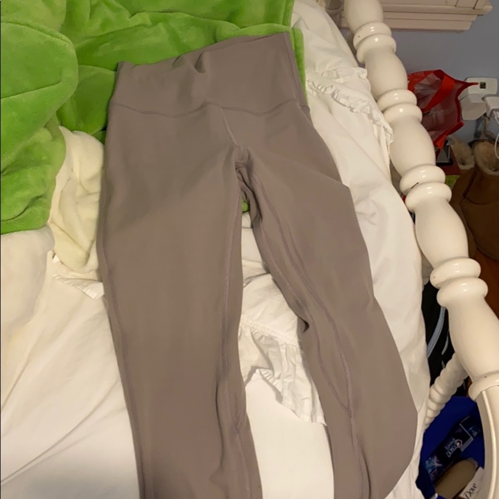 Lululemon leggings